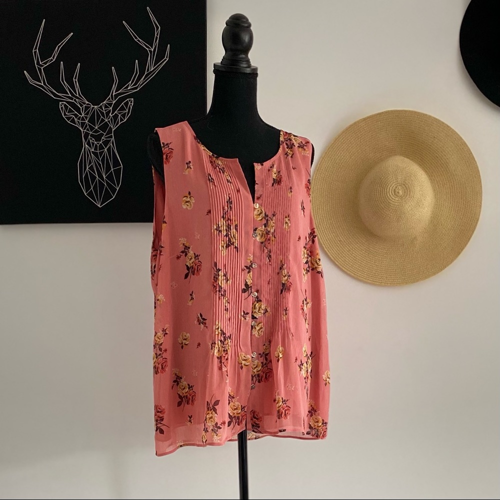 NWOT Floral Chiffon Tank
